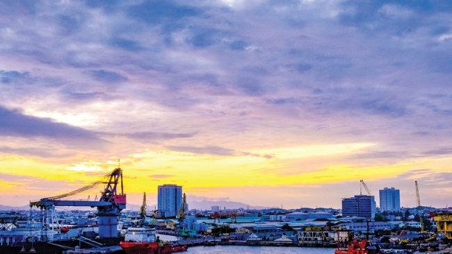 Petrovietnam và quá trình hình thành trung tâm công nghiệp - năng lượng