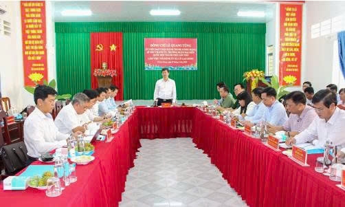 Cần Thơ: Bí thư Thành ủy Lê Quang Tùng khảo sát thực tế tại xã Cù Lao Dung