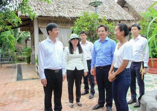 Cần Thơ: Bí thư Thành ủy Lê Quang Tùng khảo sát thực tế tại xã Cù Lao Dung