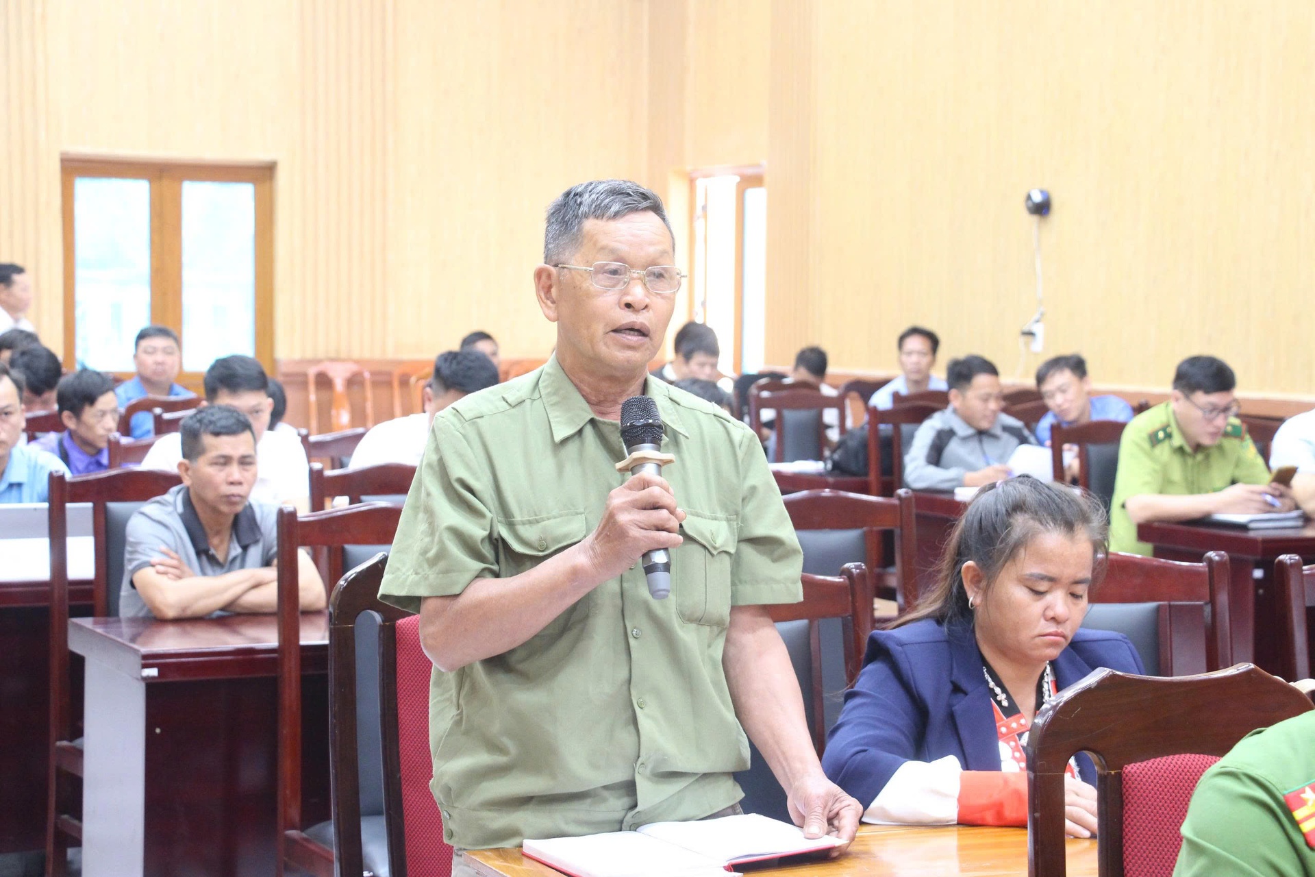 Lai Châu: Đoàn đại biểu Quốc hội tỉnh giải đáp nhiều kiến nghị của cử tri xã Lê Lợi