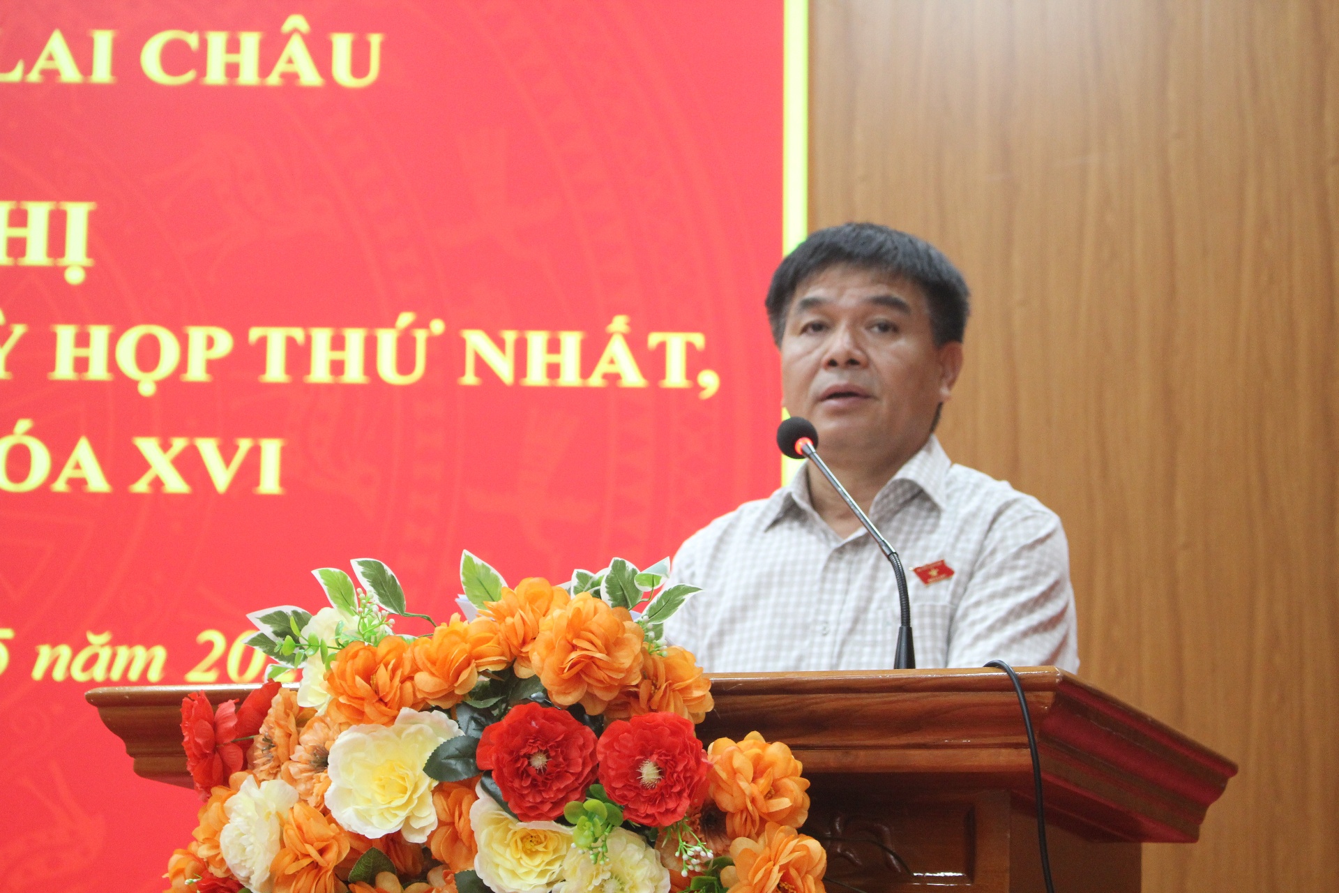 Lai Châu: Đoàn đại biểu Quốc hội tỉnh giải đáp nhiều kiến nghị của cử tri xã Lê Lợi