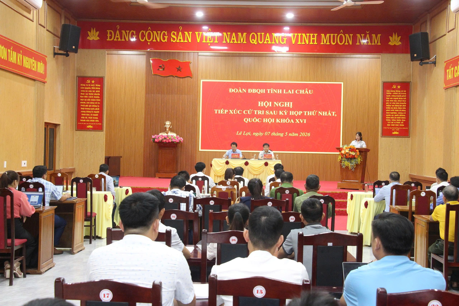 Lai Châu: Đoàn đại biểu Quốc hội tỉnh giải đáp nhiều kiến nghị của cử tri xã Lê Lợi