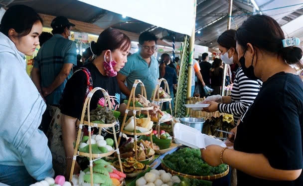 Cần Thơ: Tăng cường xã hội hóa để nâng chất các sự kiện điểm nhấn về văn hóa, thể thao và du lịch
