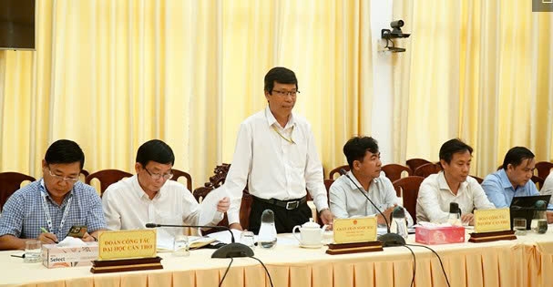 Thảo luận lĩnh vực ưu tiên thực hiện trong hợp tác giữa UBND TP Cần Thơ và Đại học Cần Thơ Thảo luận lĩnh vực ưu tiên thực hiện trong hợp tác giữa UBND TP Cần Thơ và Đại học Cần Thơ