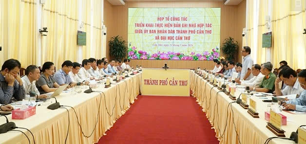 Thảo luận lĩnh vực ưu tiên thực hiện trong hợp tác giữa UBND TP Cần Thơ và Đại học Cần Thơ Thảo luận lĩnh vực ưu tiên thực hiện trong hợp tác giữa UBND TP Cần Thơ và Đại học Cần Thơ