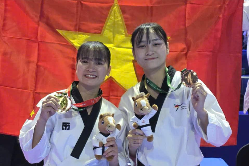 Lâm Đồng giành 3 huy chương tại Giải Vô địch Taekwondo châu...