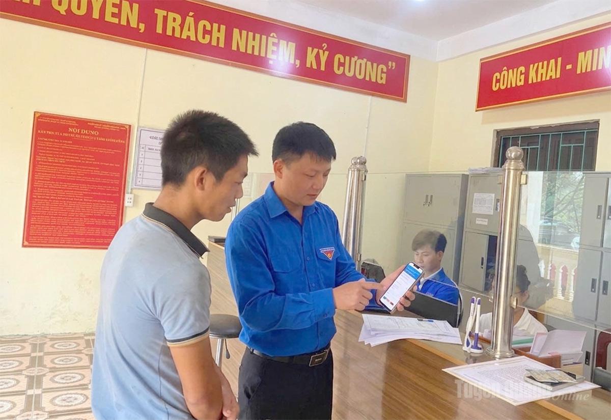 Tuyên Quang: Khi công nghệ số về với bản làng