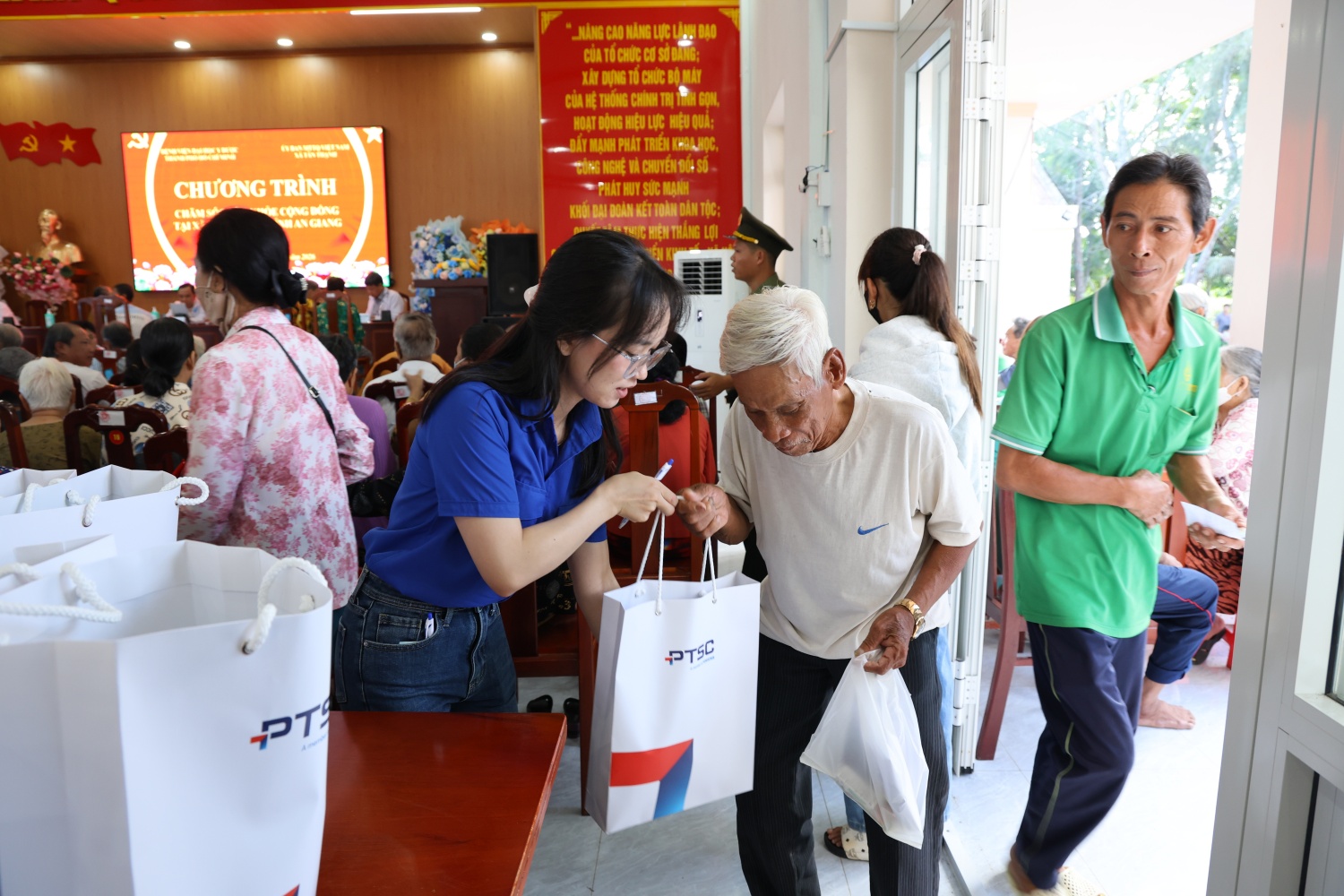 PTSC tiếp tục hành trình chăm sóc sức khỏe cộng đồng tại An Giang