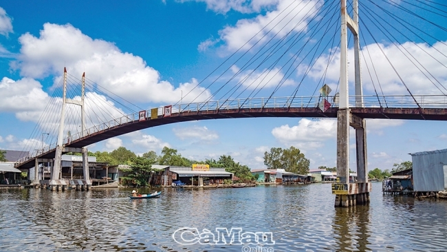 Cà Mau: Những chiếc cầu nối bờ vui