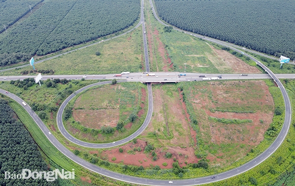 Đồng Nai: Xem xét chủ trương đầu tư đường bộ cao tốc Dầu Giây-Tân Phú