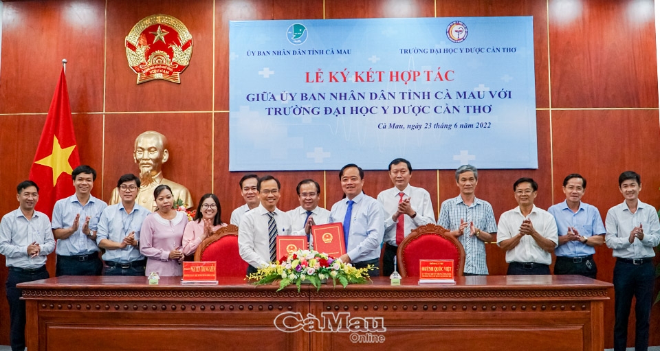 UBND tỉnh Cà Mau - trường Đại học Y Dược Cần Thơ: Thiết lập hợp tác toàn diện UBND tỉnh Cà Mau - trường Đại học Y Dược Cần Thơ: Thiết lập hợp tác toàn diện