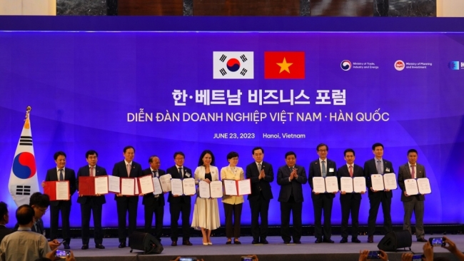 Petrovietnam trao đổi biên bản ghi nhớ hợp tác với đối tác Hàn Quốc tại Diễn đàn doanh nghiệp Việt Nam - Hàn Quốc