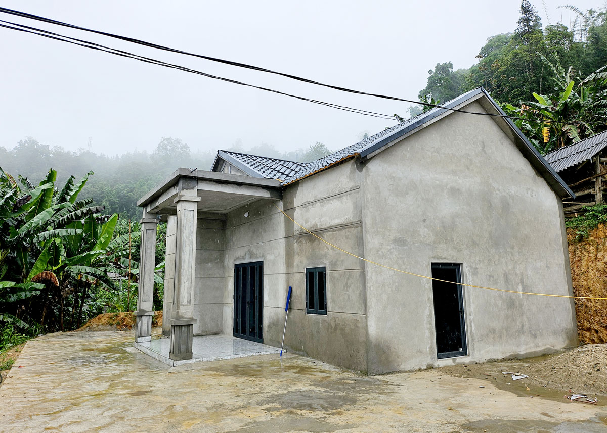 Hà Giang: Xín Mần hoàn thành chương trình xóa nhà tạm, nhà dột nát Hà Giang: Xín Mần hoàn thành chương trình xóa nhà tạm, nhà dột nát