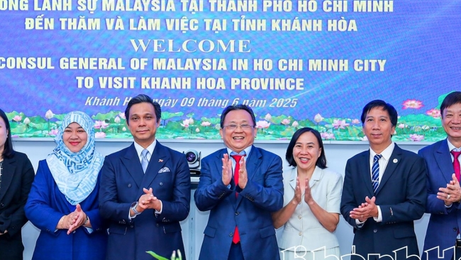 Khánh Hòa: Phó Chủ tịch Thường trực UBND tỉnh Lê Hữu Hoàng tiếp Tổng Lãnh sự Malaysia tại TP. Hồ Chí Minh