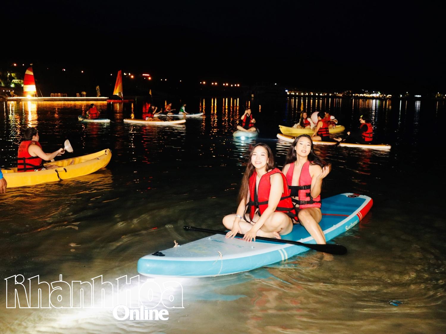 Khánh Hoà: Ra mắt bãi tắm biển ban đêm đầu tiên tại TP. Nha Trang