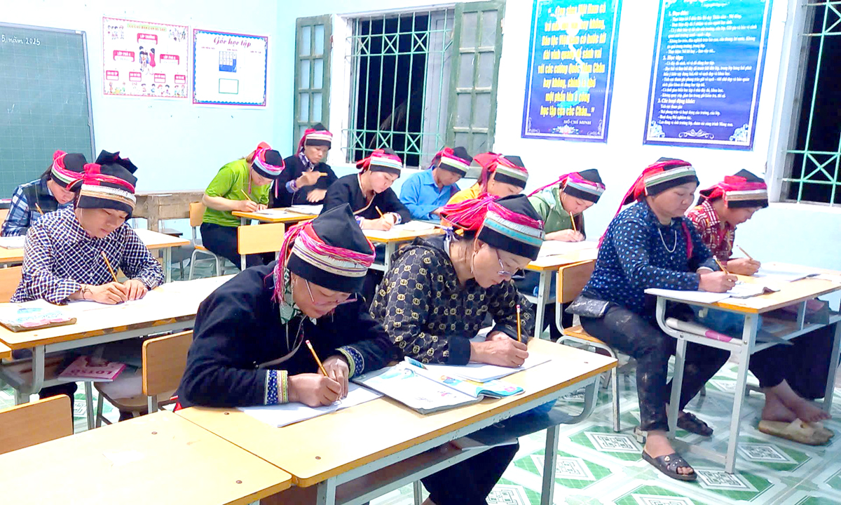 Hà Giang: “Ánh sáng” ở những lớp học biên cương