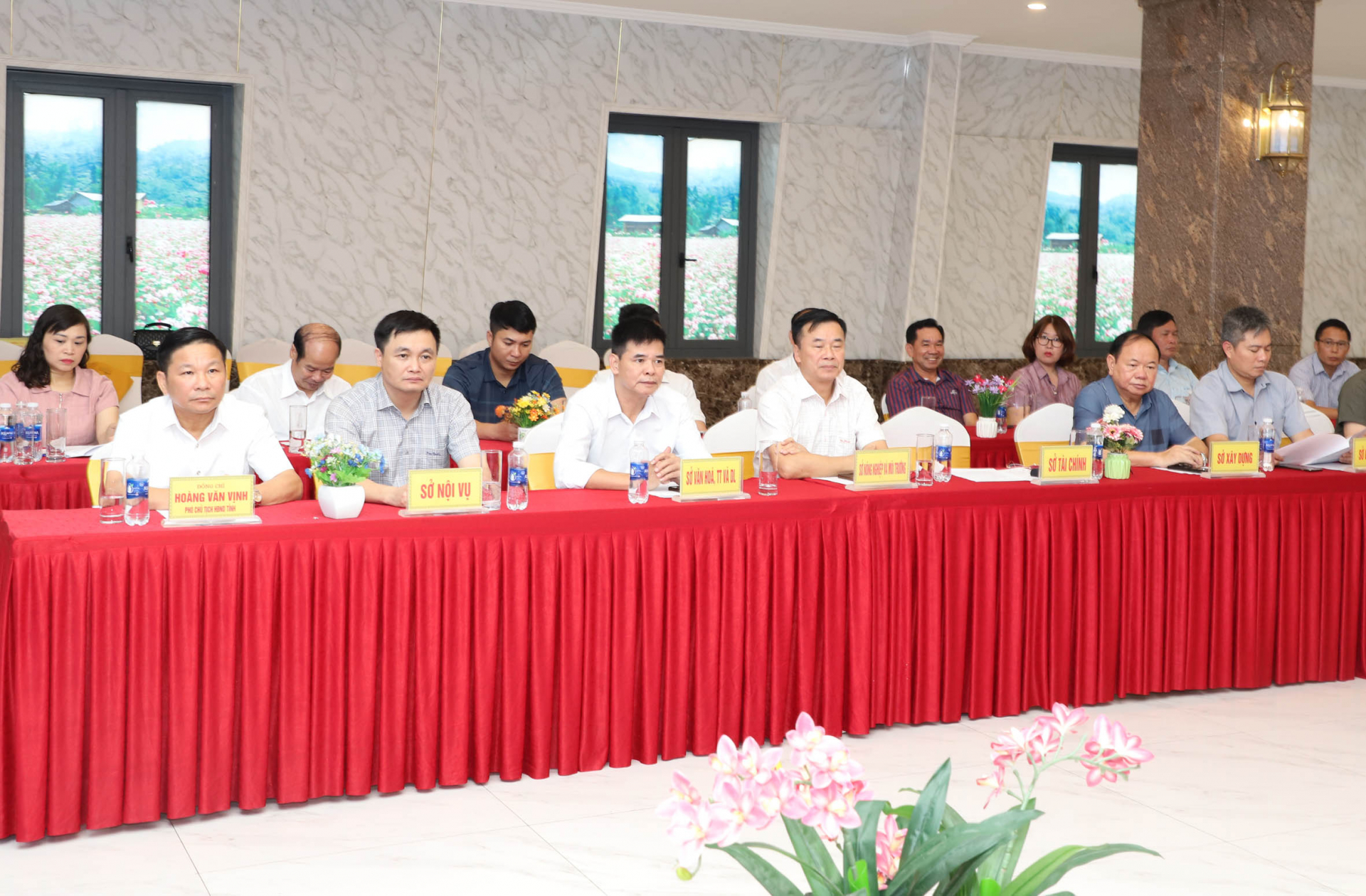 Thường trực Tỉnh ủy gặp gỡ Hiệp hội Doanh nghiệp tỉnh