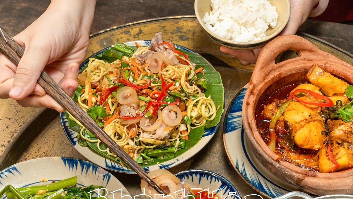 Khánh Hòa: Sống chậm giữa phố biển