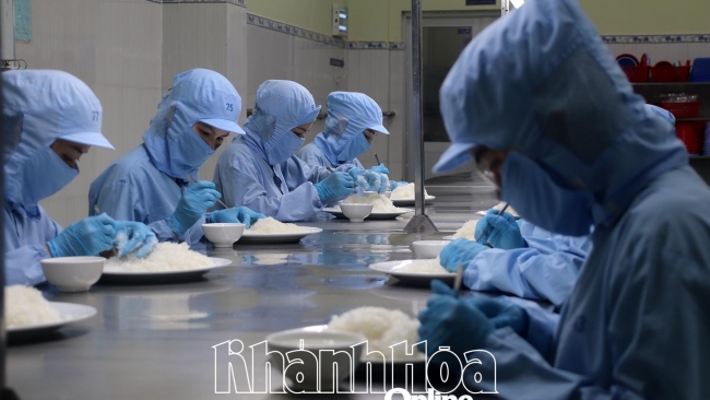 Khánh Hòa: Kinh tế tăng trưởng, tạo tiền đề cho sáp nhập