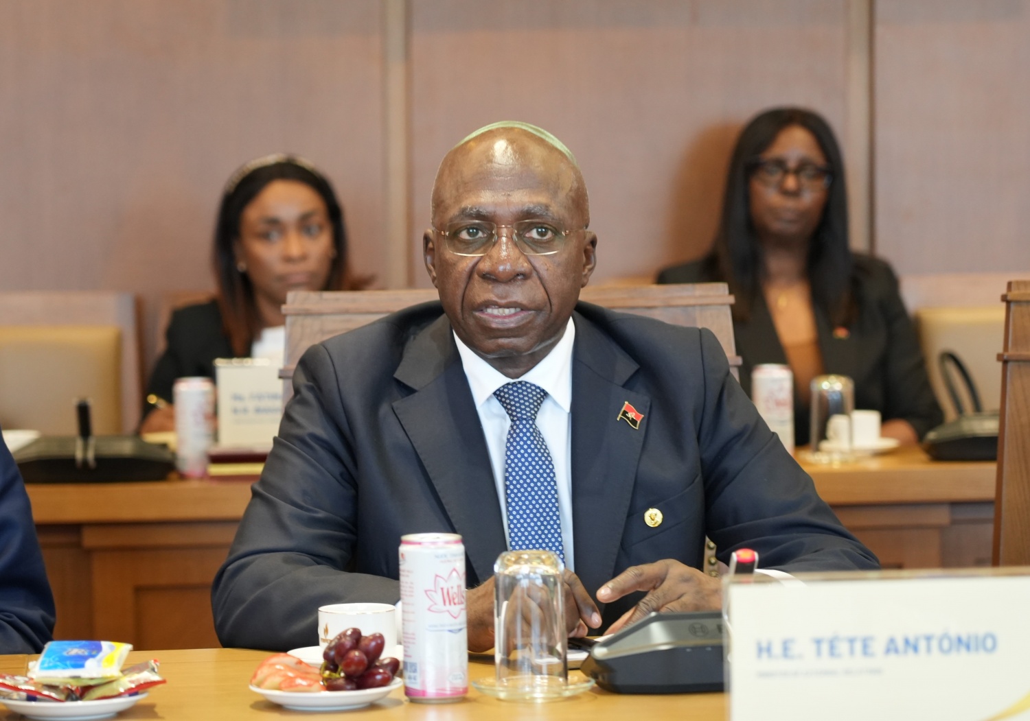 Petrovietnam thúc đẩy hợp tác dầu khí với Angola