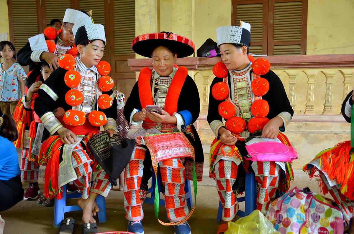 Tuyên Quang: Nghề thêu ở Thượng Nông