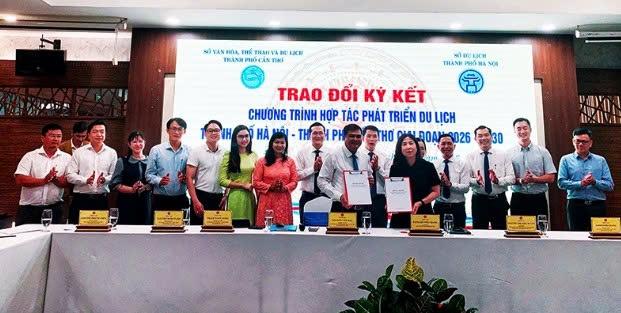 Cần Thơ và Hà Nội ký kết hợp tác phát triển du lịch