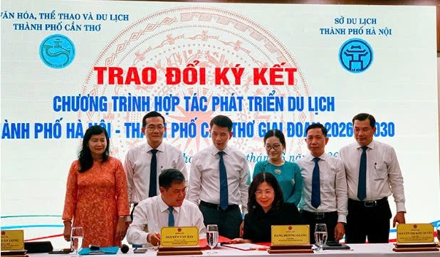 Cần Thơ và Hà Nội ký kết hợp tác phát triển du lịch