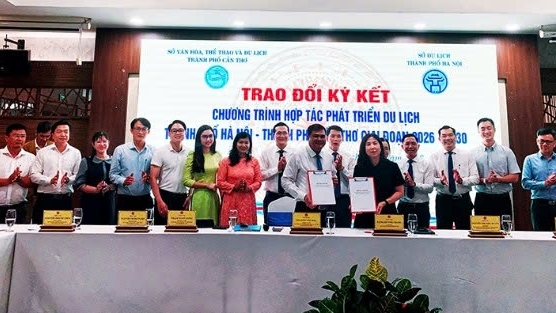 Cần Thơ và Hà Nội ký kết hợp tác phát triển du lịch