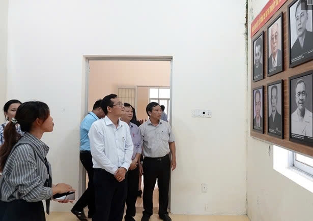 Cần Thơ: Địa chỉ đỏ và không gian xanh