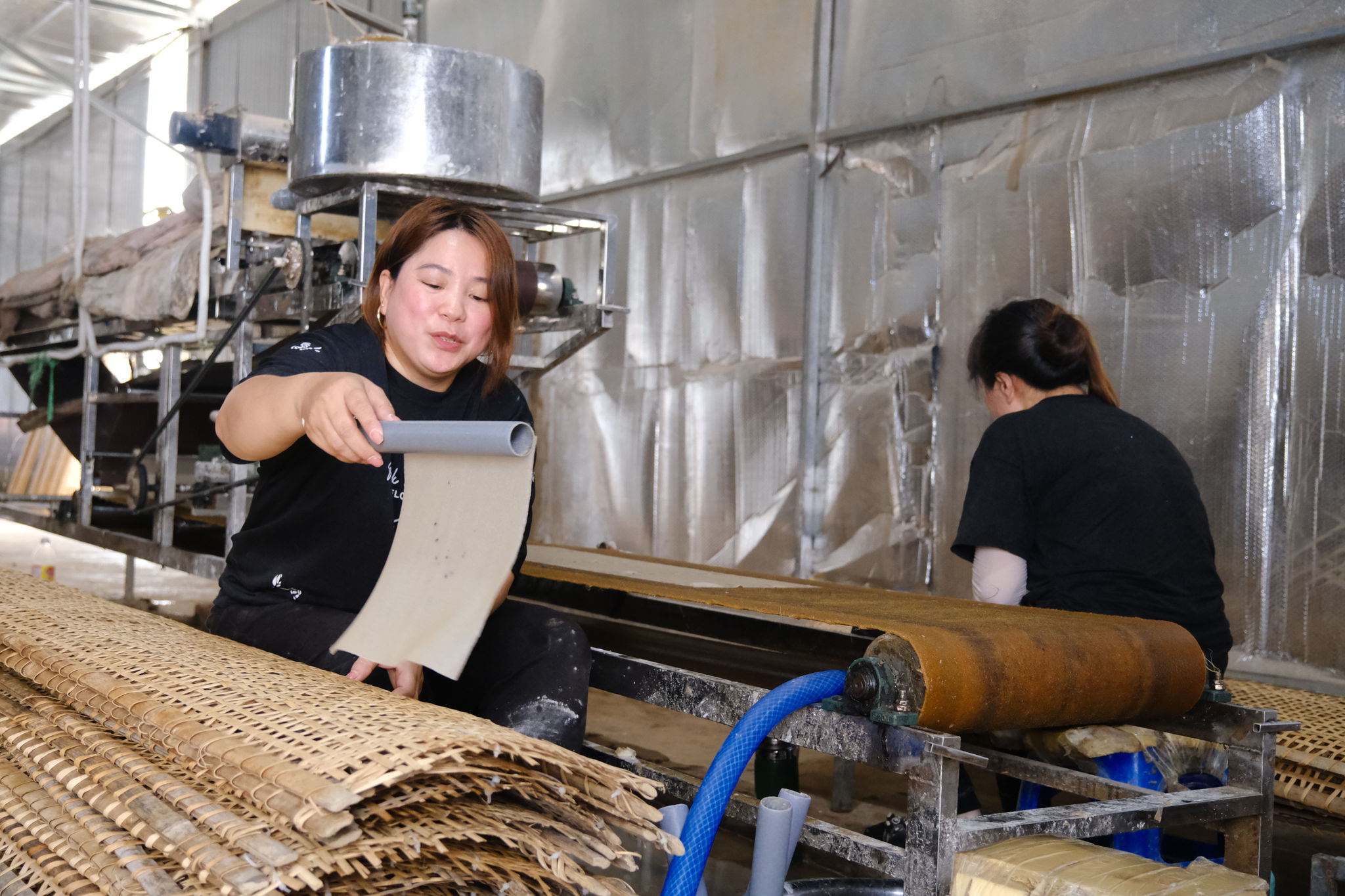 Lâm Đồng: OCOP tạo giá trị mới cho bánh tráng làng Tày