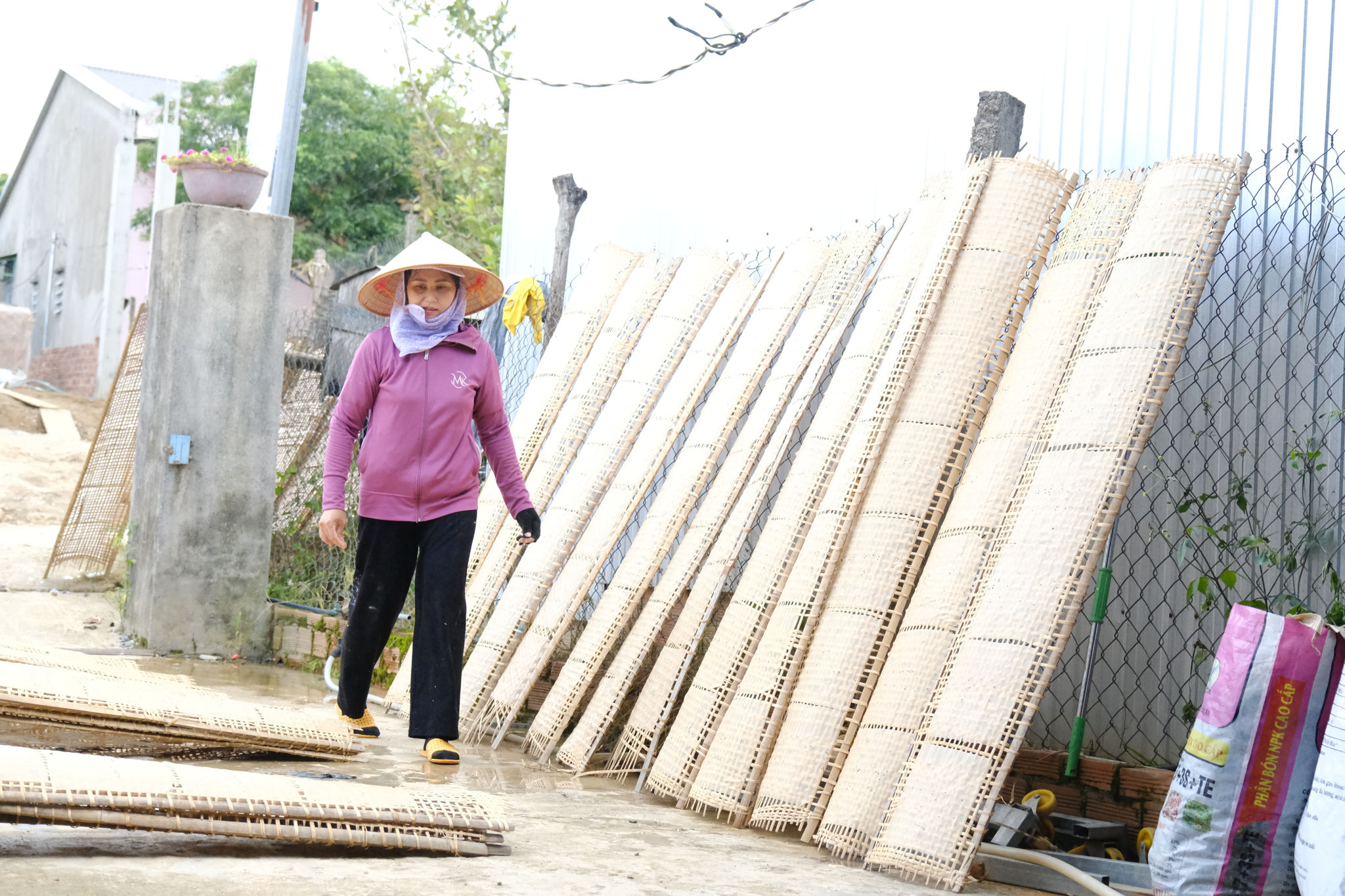 Lâm Đồng: OCOP tạo giá trị mới cho bánh tráng làng Tày