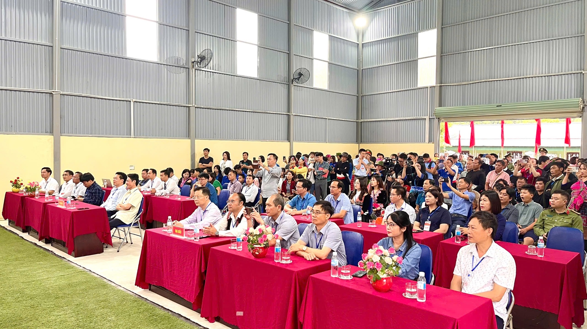 Lai Châu: Ngày hội hái Lê phường Tân Phong năm 2026