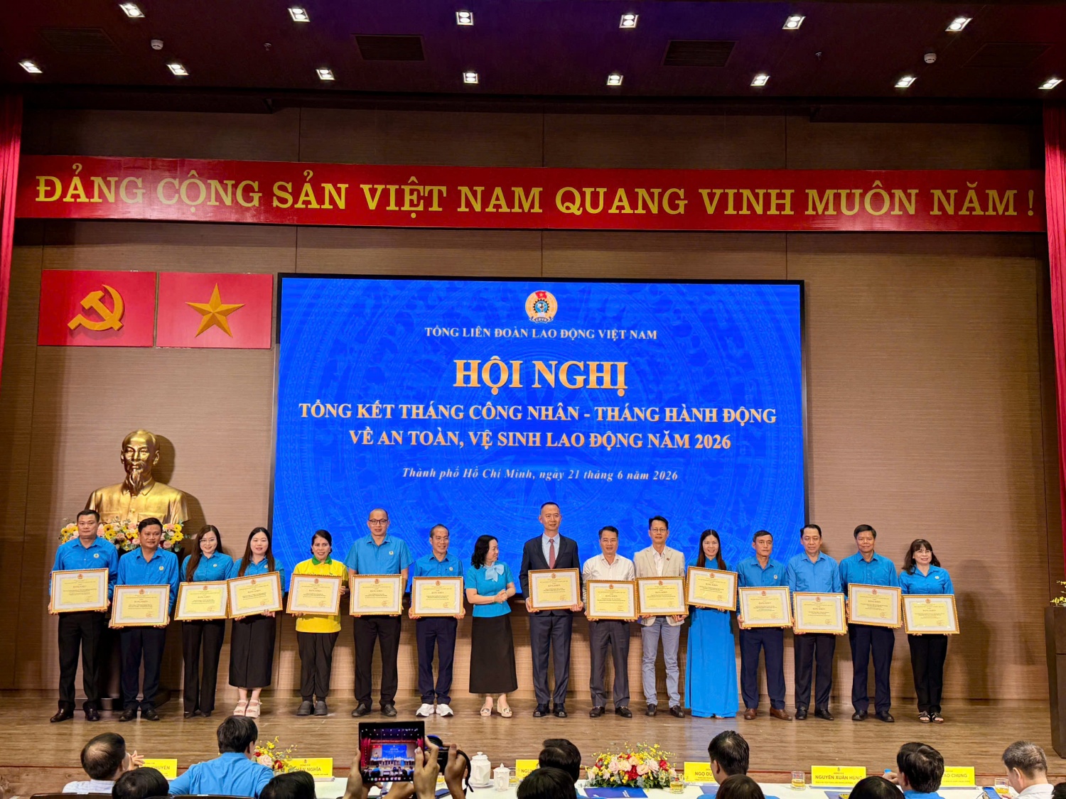 Công đoàn PVCFC ghi dấu ấn tại Tháng Công nhân 2026 với nhiều hoạt động được biểu dương