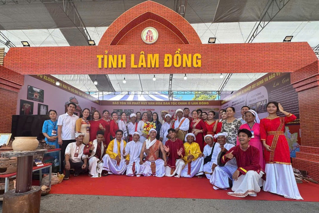 Lâm Đồng đạt nhiều giải cao tại Ngày hội Văn hóa dân...