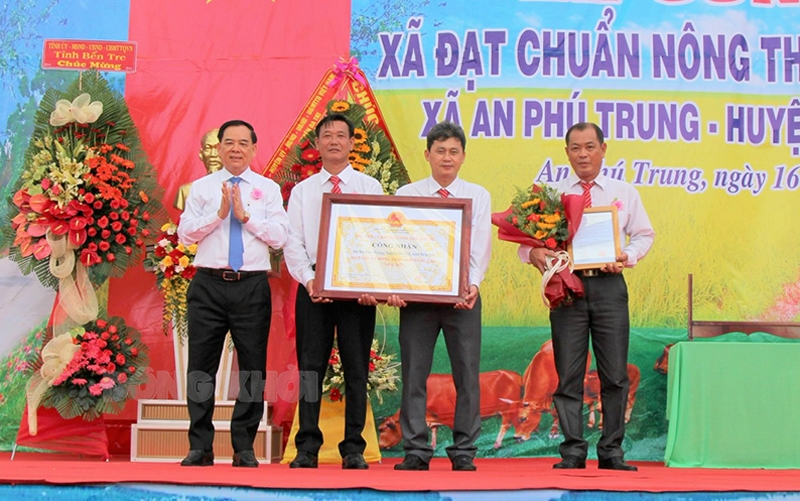 Bến Tre: Lễ công nhận xã An Phú Trung đạt chuẩn nông thôn mới nâng cao