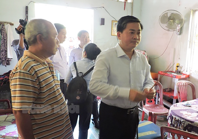 Bến Tre: Bí thư Tỉnh ủy Lê Đức Thọ thăm gia đình chính sách tại xã Giao Long
