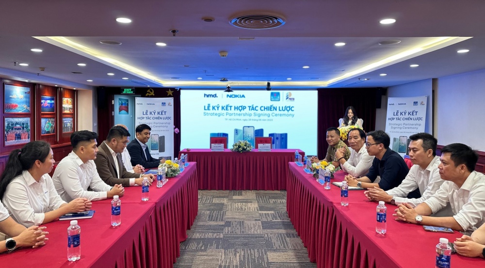 Ký kết hợp tác chiến lược, PETROSETCO mở rộng mạng lưới phân phối các sản phẩm NOKIA tại thị trường Việt Nam