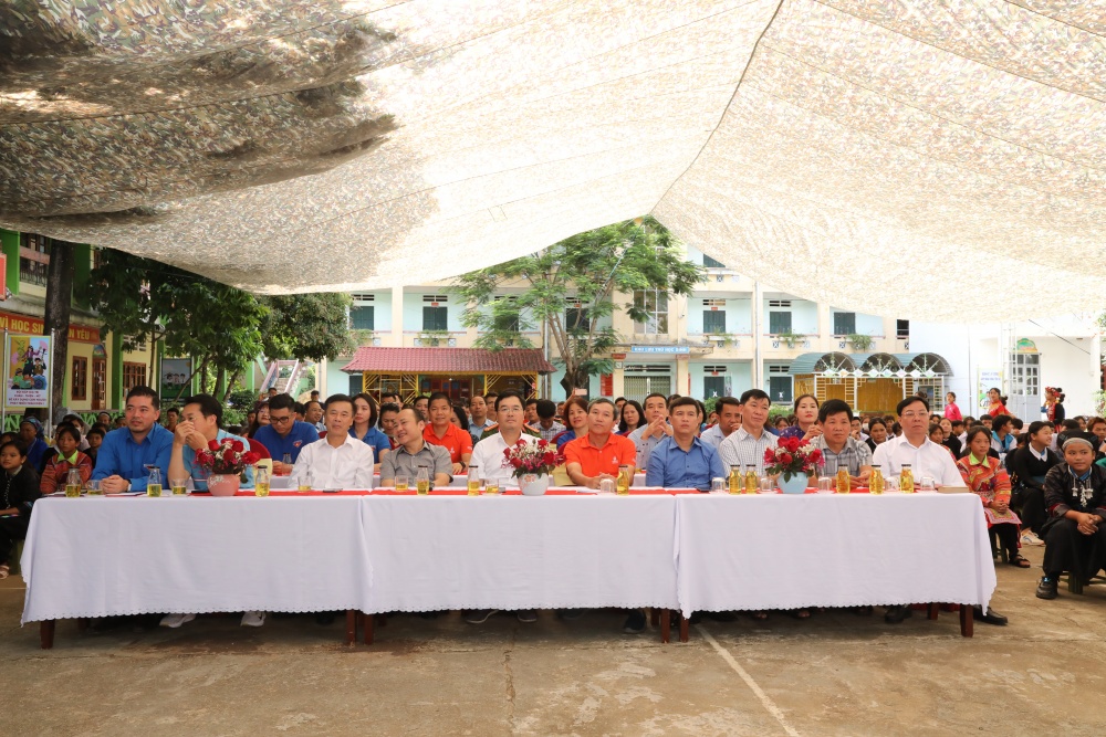 PVEP tài trợ 15 tỷ đồng xây dựng nhà lưu trú cho trường dân tộc nội trú huyện Xín Mần, tỉnh Hà Giang