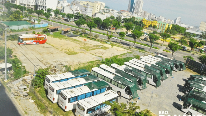 Đà Nẵng: Sử dụng các bãi đất trống làm bãi đỗ xe