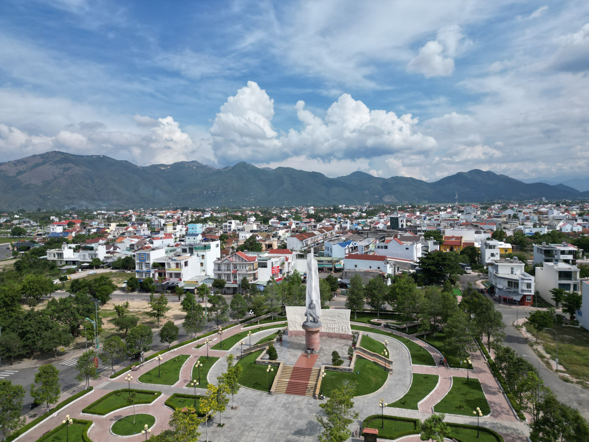 Khánh Hòa: Đô thị Diên Khánh sẽ là trung tâm kinh tế đa ngành