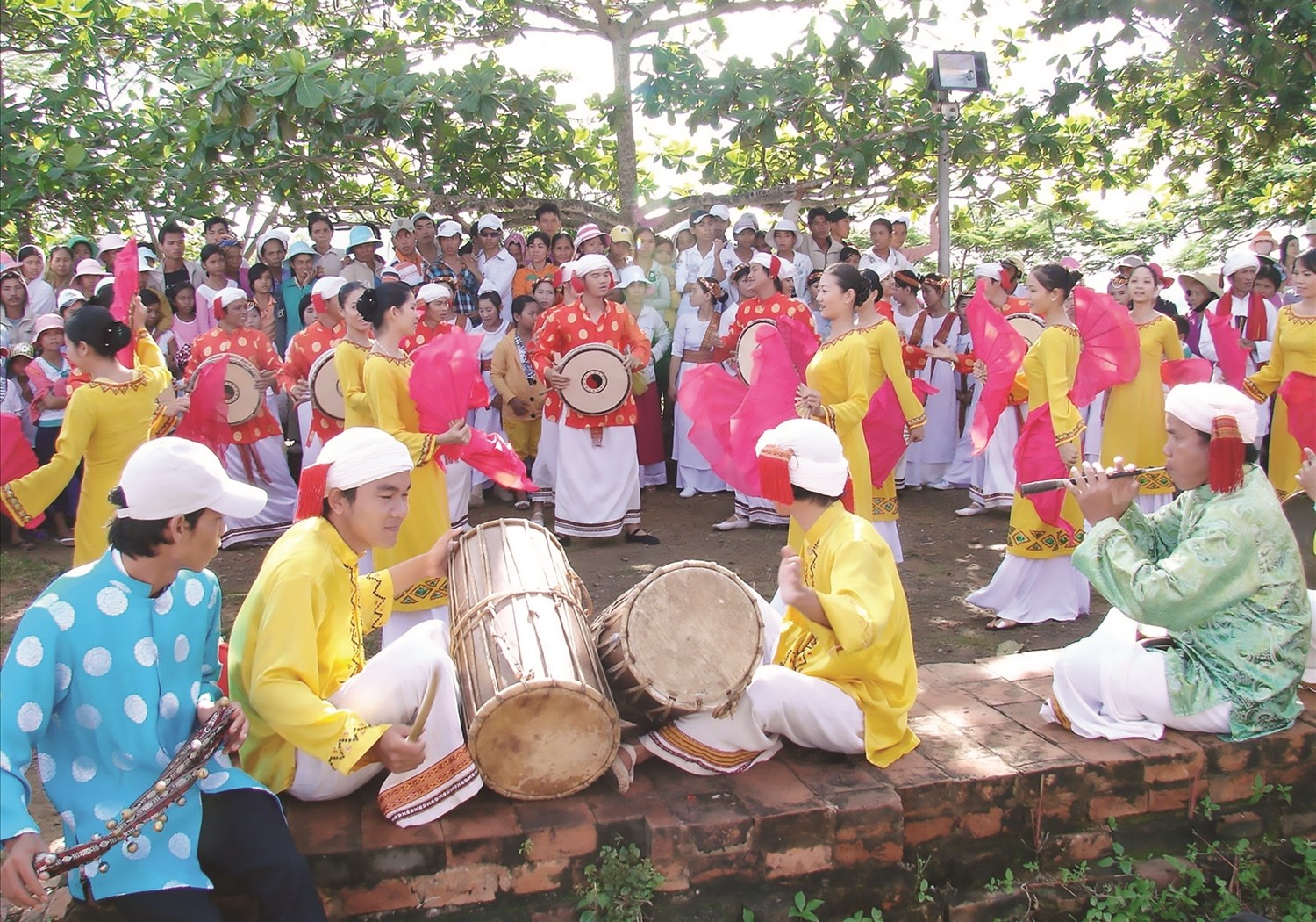 Bảo tồn và phát huy giá trị nhạc cụ truyền thống dân tộc Chăm