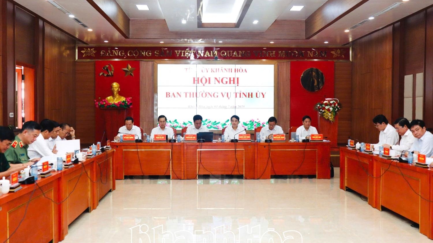 Ban Thường vụ Tỉnh ủy Khánh Hòa tổ chức hội nghị đầu tiên sau sáp nhập