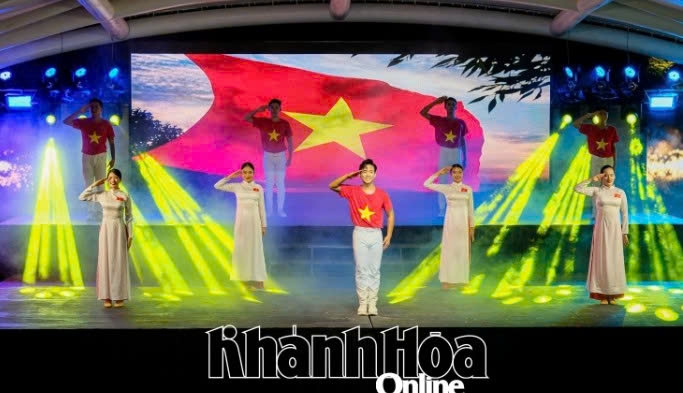 Khánh Hòa: Khu nghỉ dưỡng Alma ra mắt chương trình biểu diễn nghệ thuật tại nhà hát ngoài trời