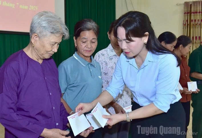 Tuyên Quang: Đoàn công tác số 20 của Ban Thường vụ Tỉnh uỷ làm việc với Đảng uỷ xã Yên Nguyên