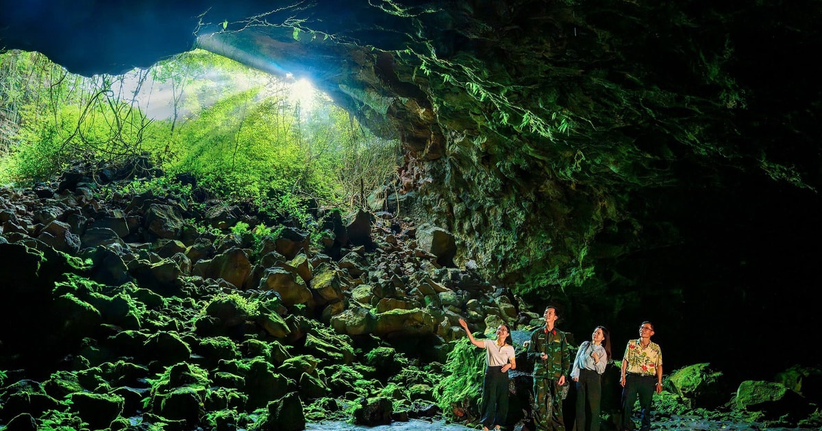 Độc đáo Hang C8 Công viên Địa chất toàn cầu UNESCO...