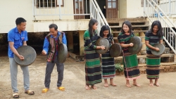 Lâm Đồng: Trao truyền kỹ thuật diễn tấu chiêng cho thế hệ trẻ