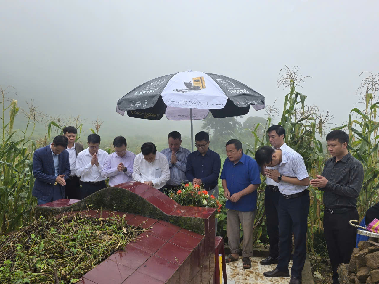 Lai Châu: Thăm, tặng quà gia đình liệt sĩ
