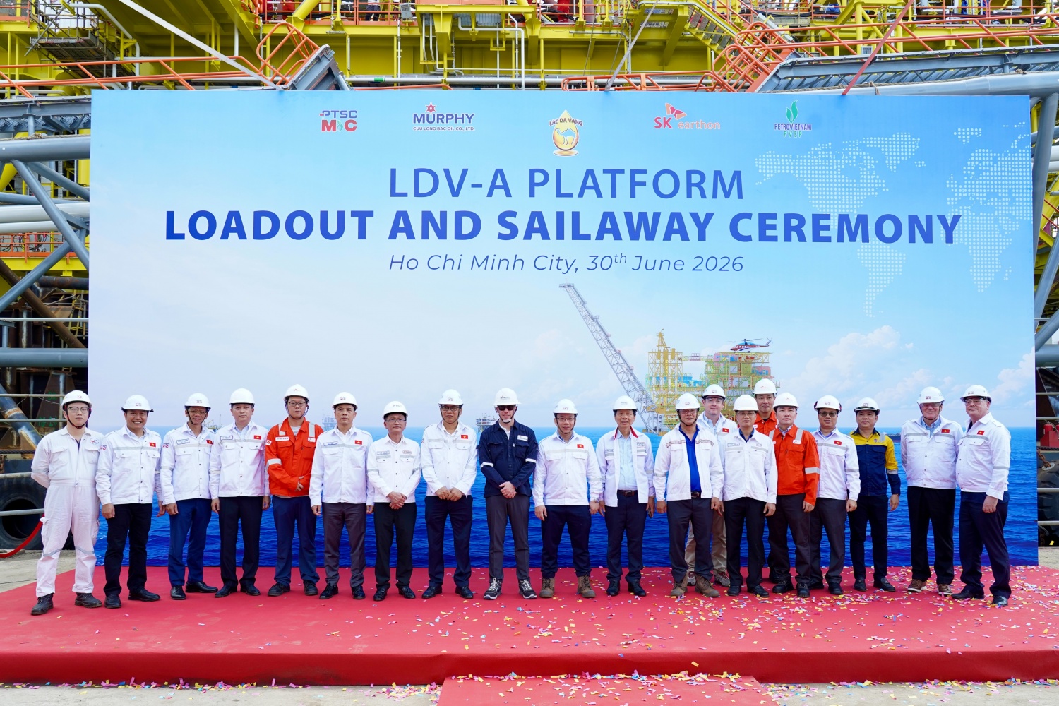 PTSC M&C hạ thủy giàn xử lý trung tâm Lạc Đà Vàng-A, sẵn sàng cho giai đoạn lắp đặt ngoài khơi