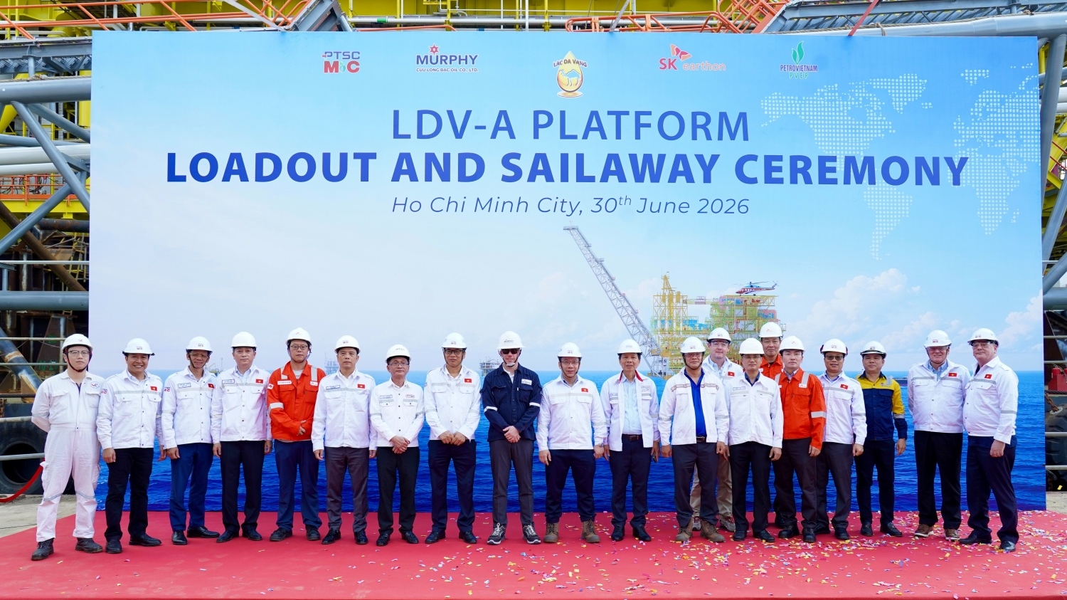PTSC M&C hạ thủy giàn xử lý trung tâm Lạc Đà Vàng-A, sẵn sàng cho giai đoạn lắp đặt ngoài khơi