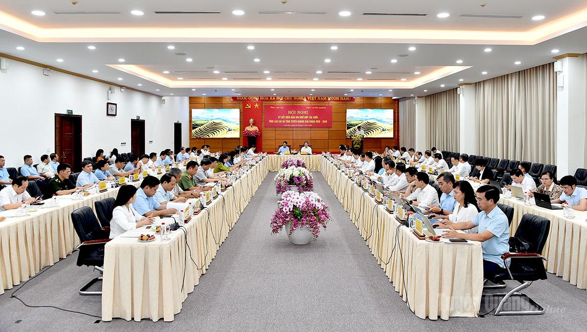 Tuyên Quang - Lào Cai ký kết Biên bản ghi nhớ hợp tác giai đoạn 2026 - 2030 Tuyên Quang - Lào Cai ký kết Biên bản ghi nhớ hợp tác giai đoạn 2026 - 2030